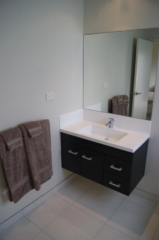 Waihi Beach Getaway-Studio, Ensuite & Private Deck Exteriör bild